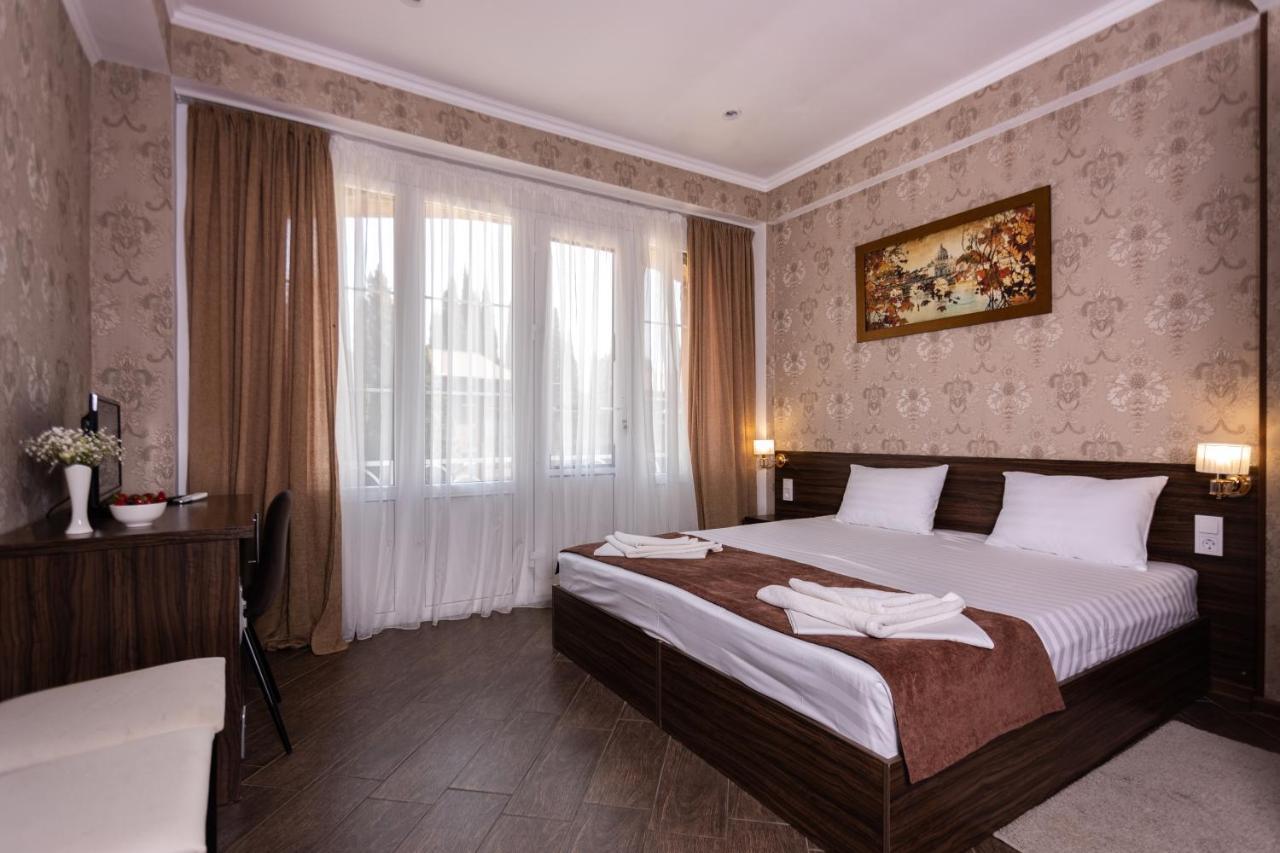 Hotel Nikopoli On Vodopadnaya 21А New Athos エクステリア 写真