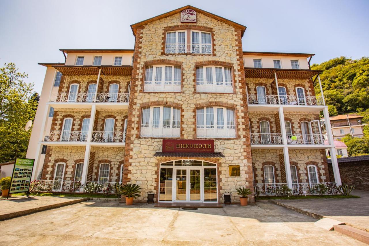 Hotel Nikopoli On Vodopadnaya 21А New Athos エクステリア 写真
