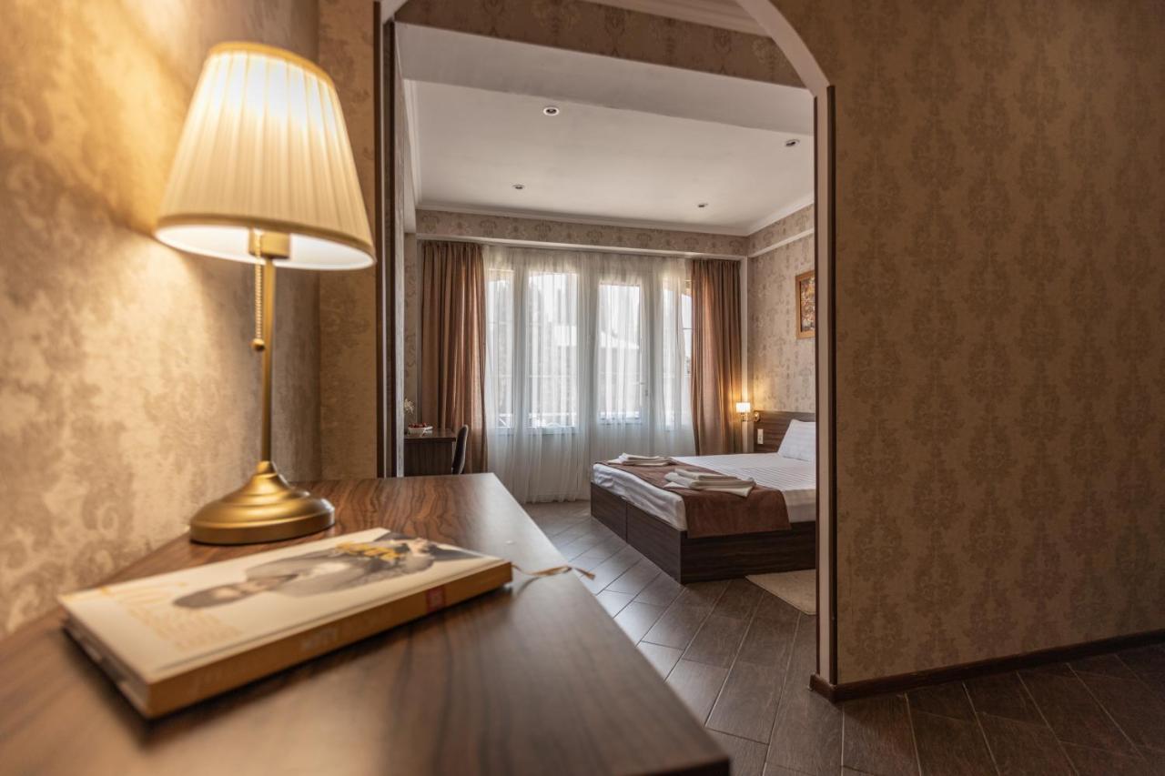 Hotel Nikopoli On Vodopadnaya 21А New Athos エクステリア 写真
