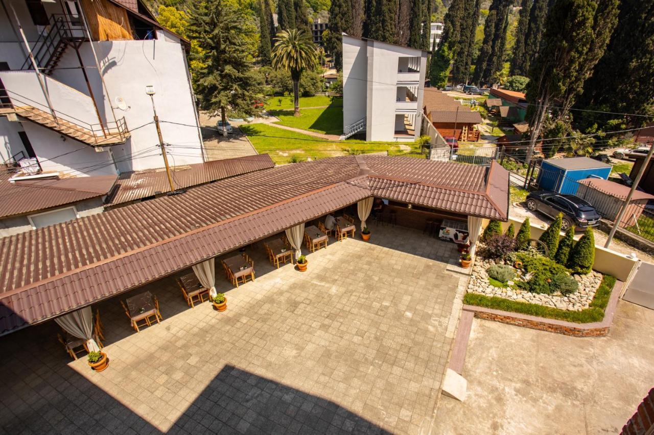 Hotel Nikopoli On Vodopadnaya 21А New Athos エクステリア 写真