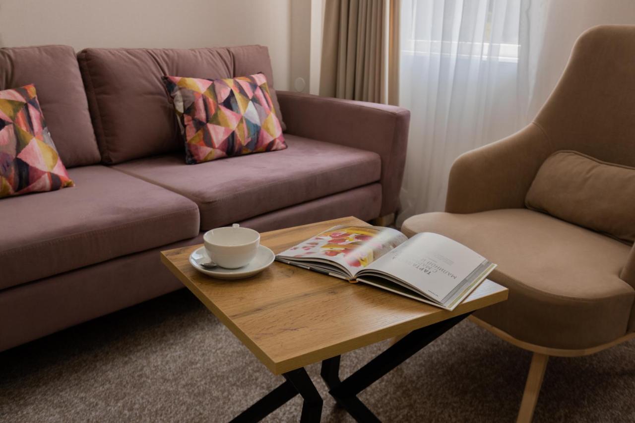 Hotel Nikopoli On Vodopadnaya 21А New Athos エクステリア 写真