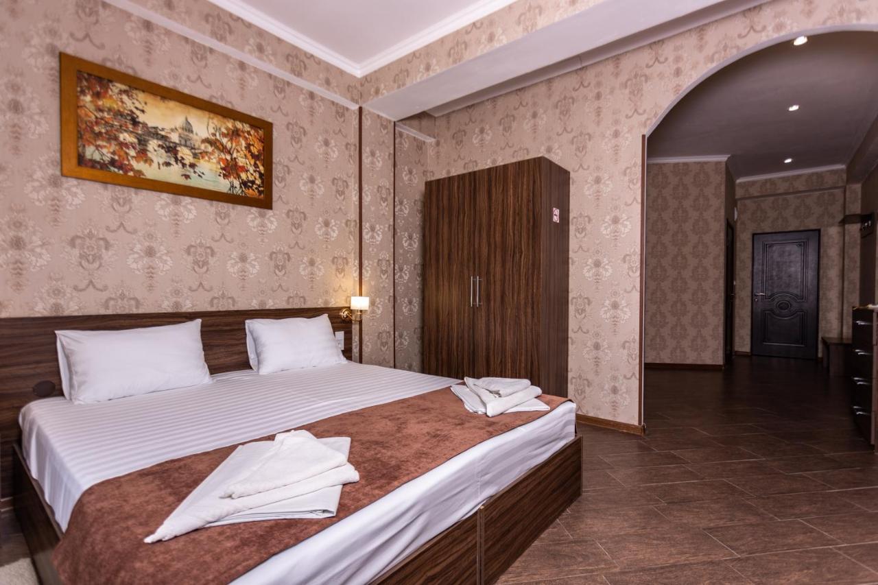 Hotel Nikopoli On Vodopadnaya 21А New Athos エクステリア 写真