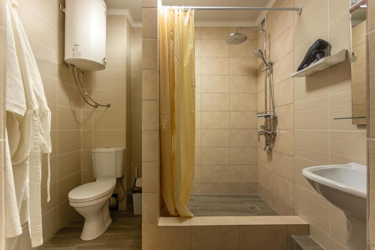Hotel Nikopoli On Vodopadnaya 21А New Athos エクステリア 写真