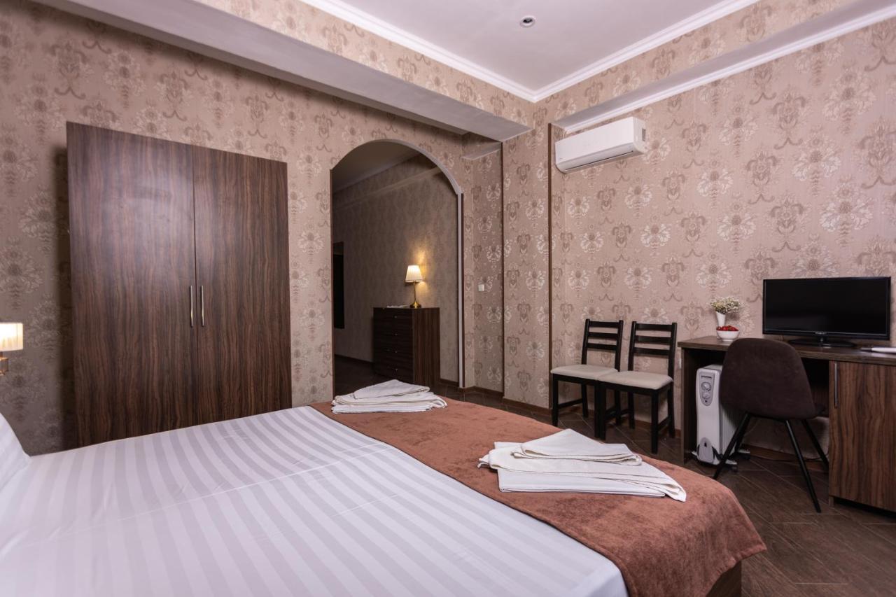 Hotel Nikopoli On Vodopadnaya 21А New Athos エクステリア 写真