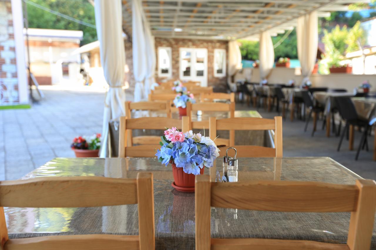Hotel Nikopoli On Vodopadnaya 21А New Athos エクステリア 写真